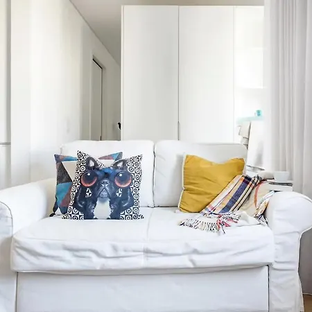Apartment Stylish Ajuda