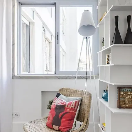 Apartment Stylish Ajuda *